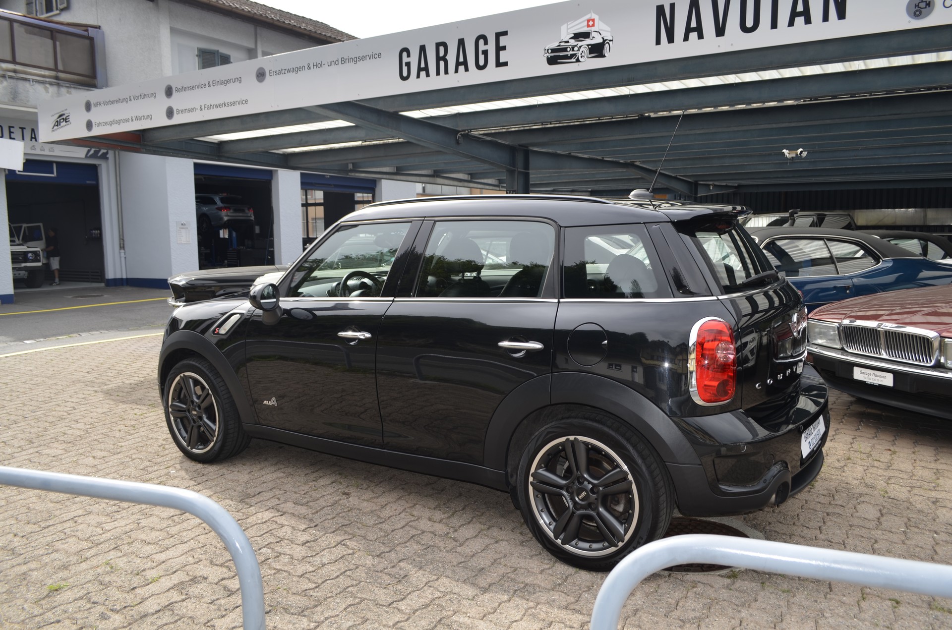 MINI Countryman Cooper S ALL4-image-3