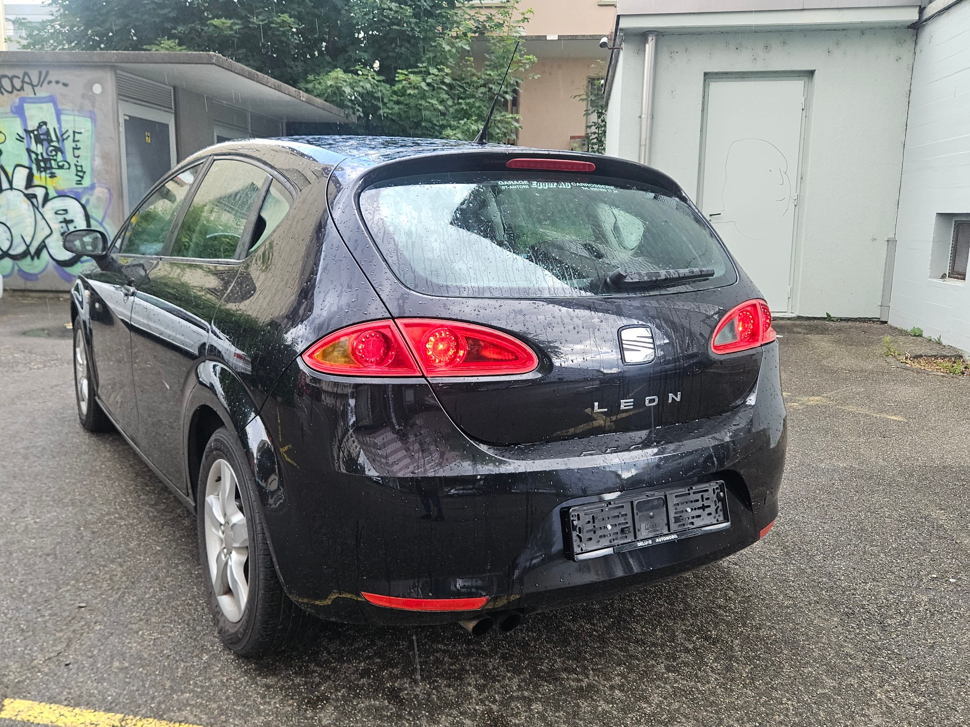 SEAT Leon 1.8 TSI Reference-image-6
