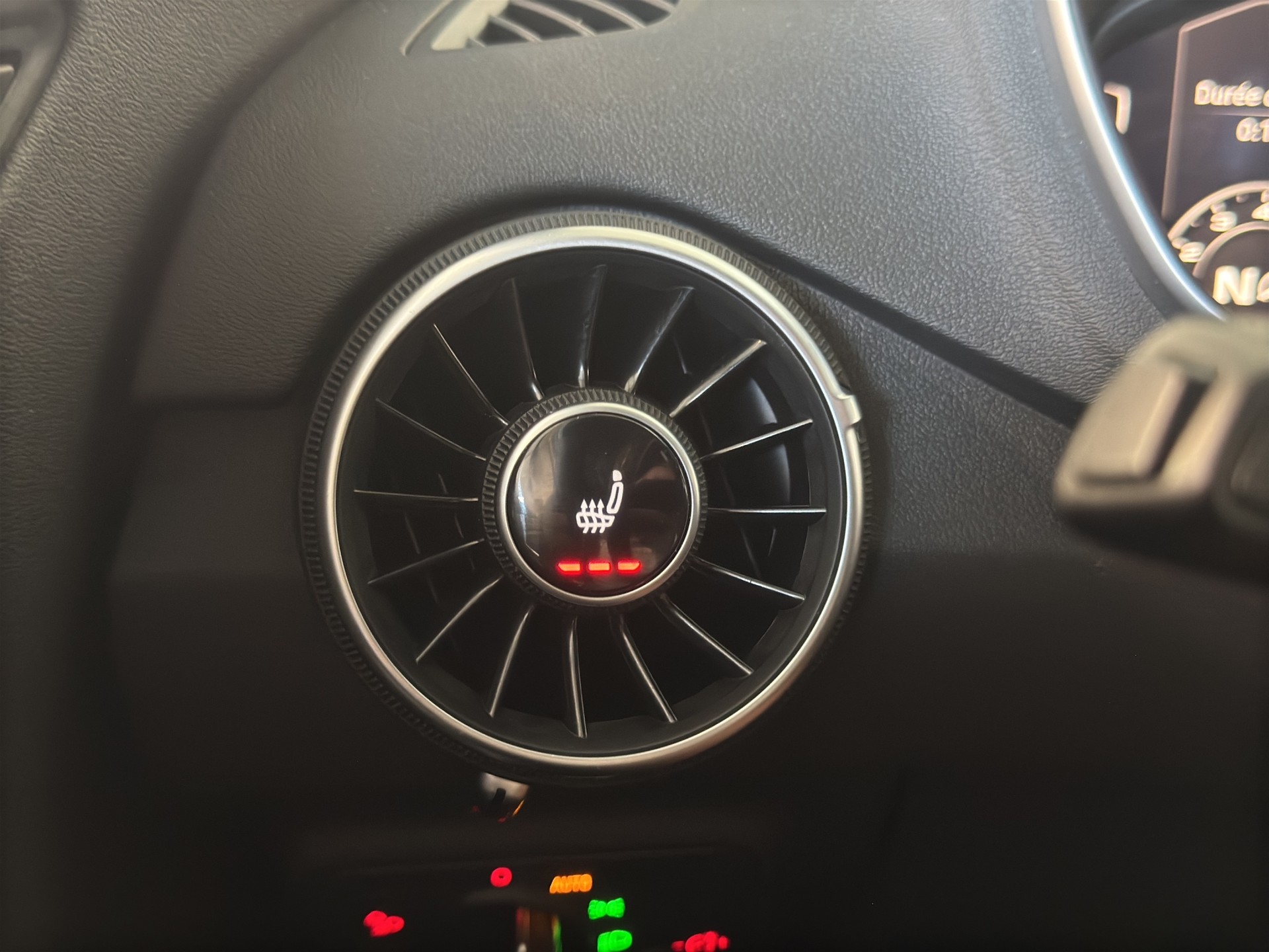 AUDI TT Coupé 2.0 TFSI quattro S-tronic-image-27