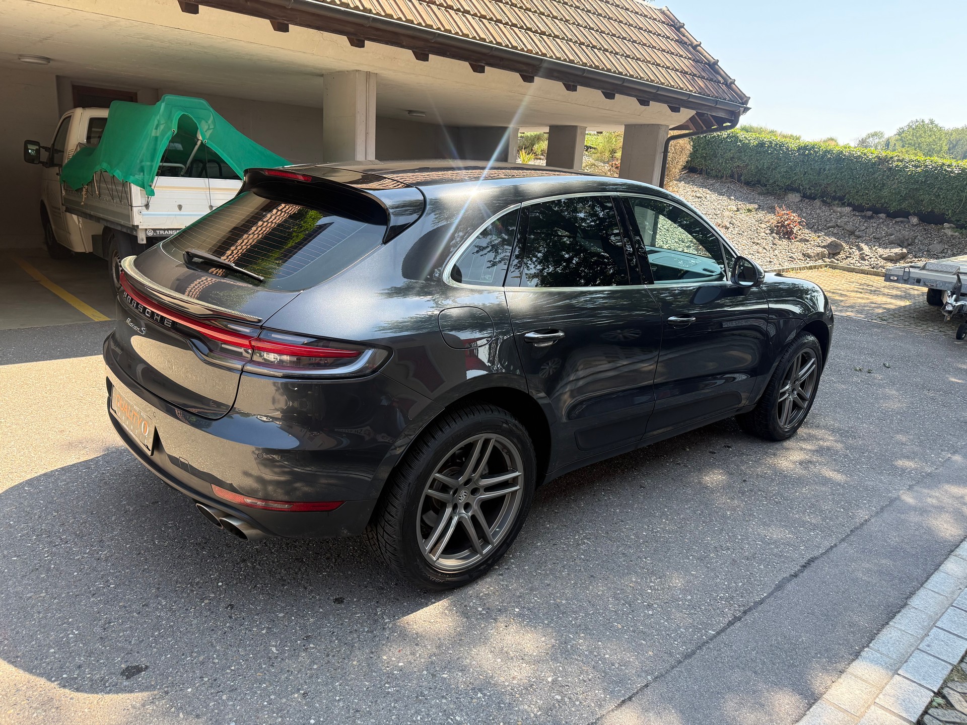 PORSCHE Macan S PDK-showroom-element-1