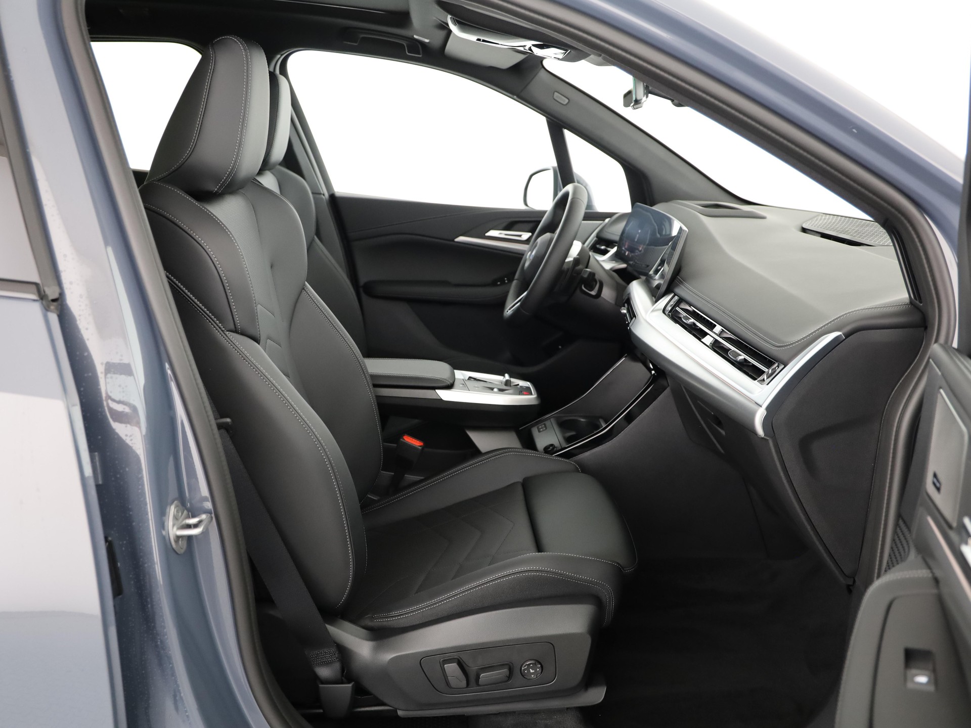 BMW 223d xDrive Active Tourer-image-15