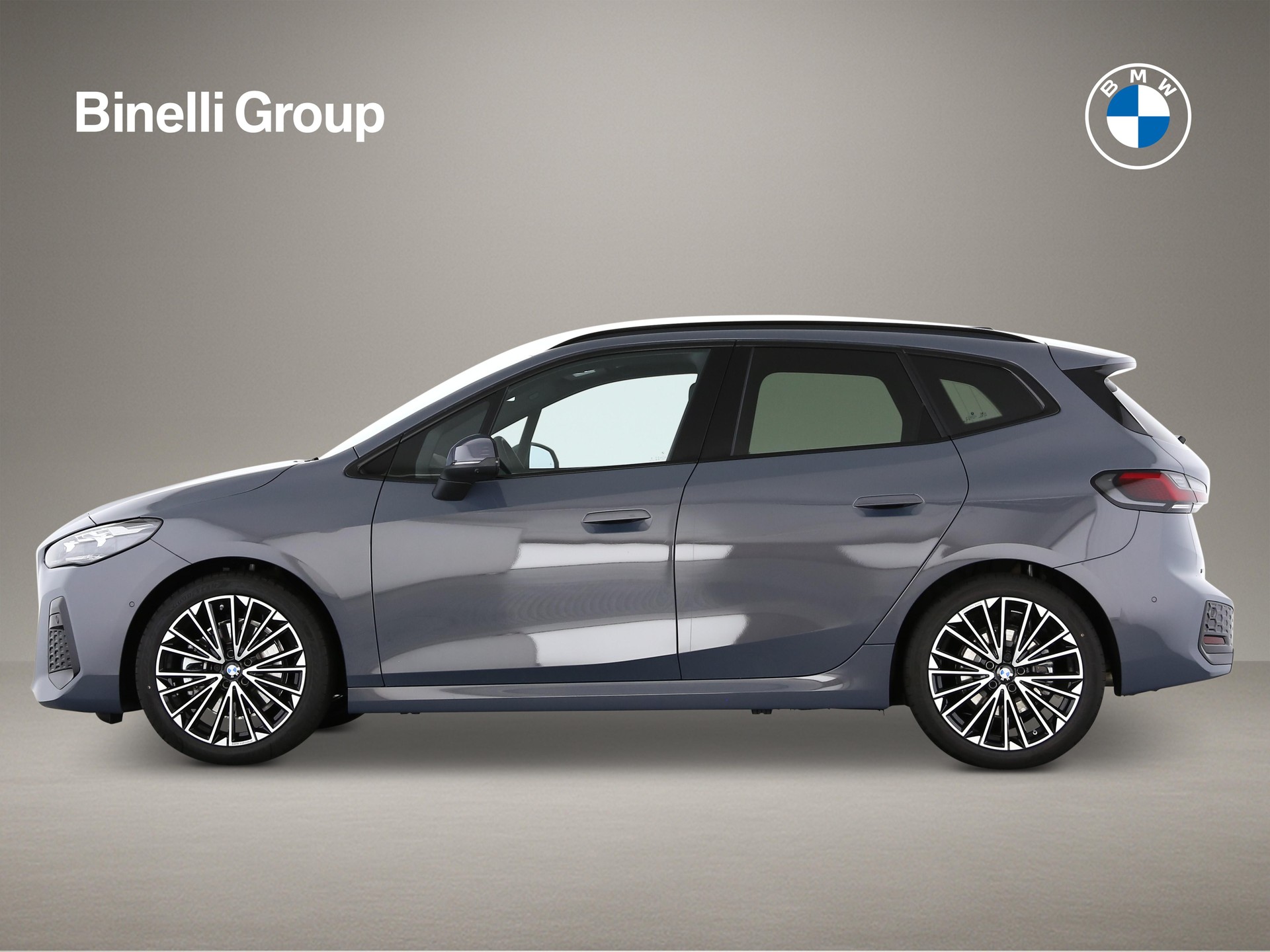 BMW 223d xDrive Active Tourer-showroom-element-2