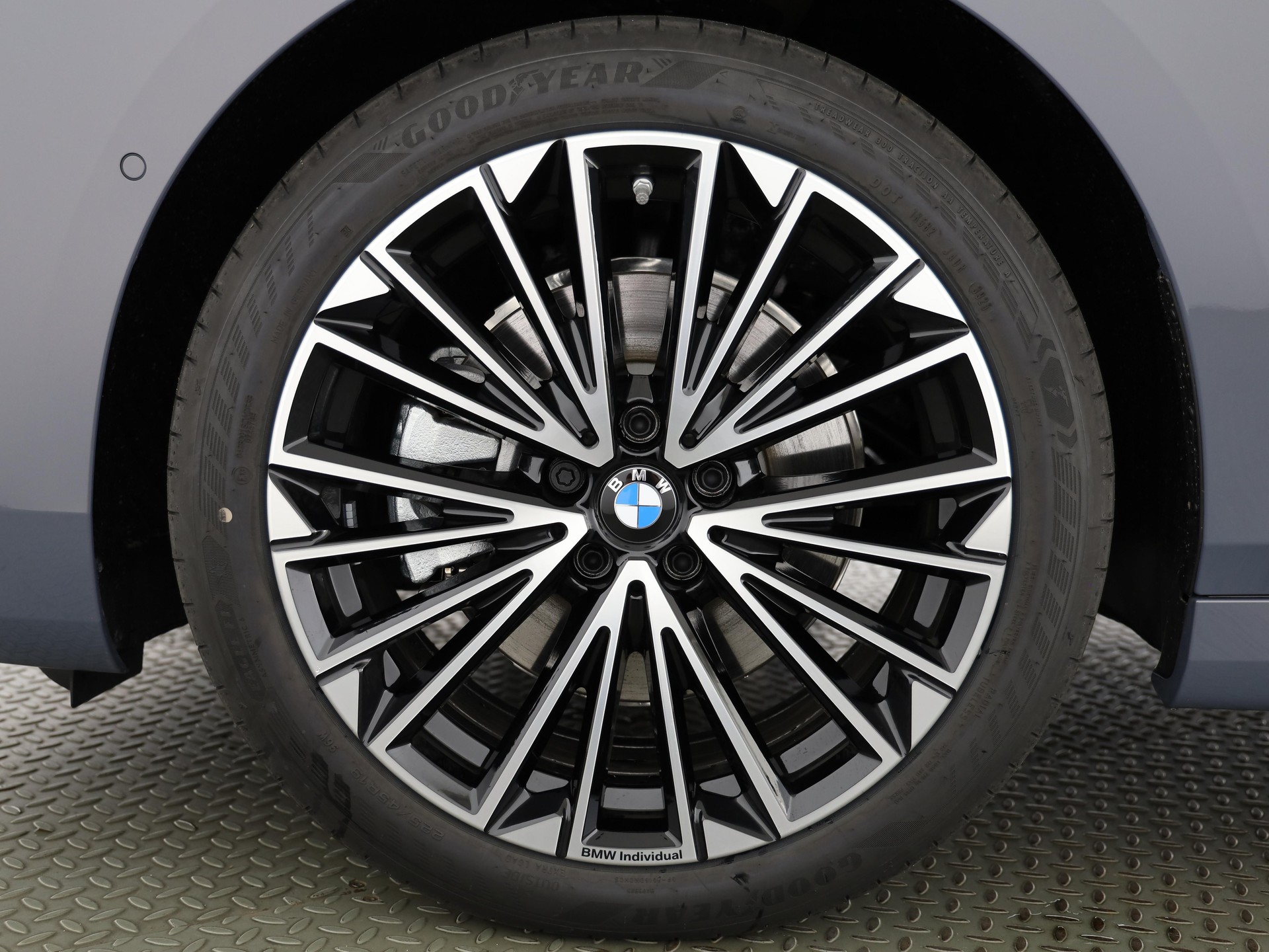 BMW 223d xDrive Active Tourer-image-21