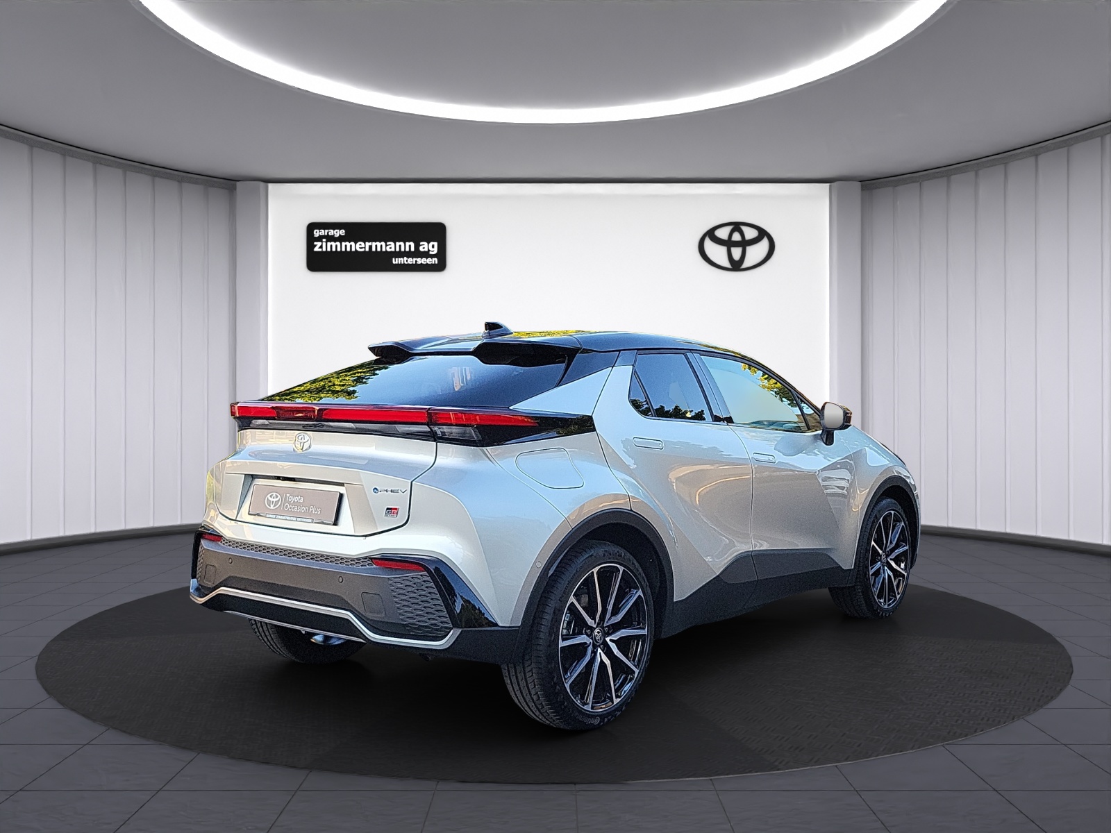 TOYOTA C-HR 2.0 PHEV GR Sport-image-6