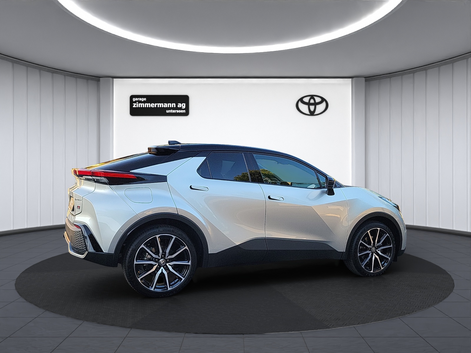 TOYOTA C-HR 2.0 PHEV GR Sport-image-5