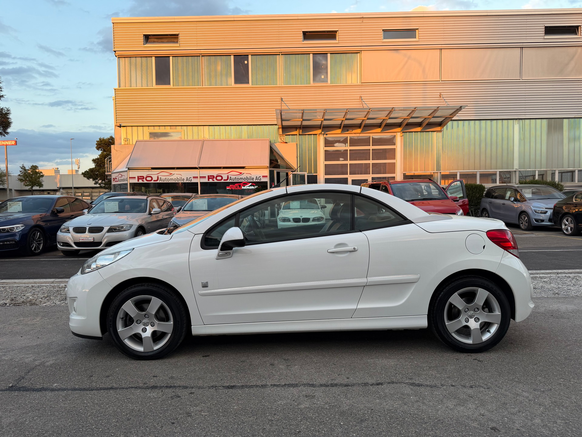 PEUGEOT 207 CC 1.6 16V Turbo Swiss Edition