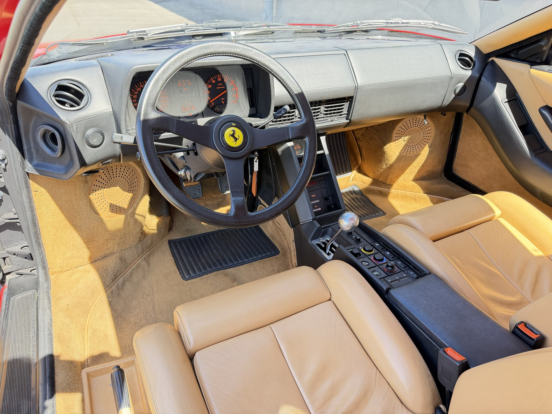 FERRARI Testarossa-image-18