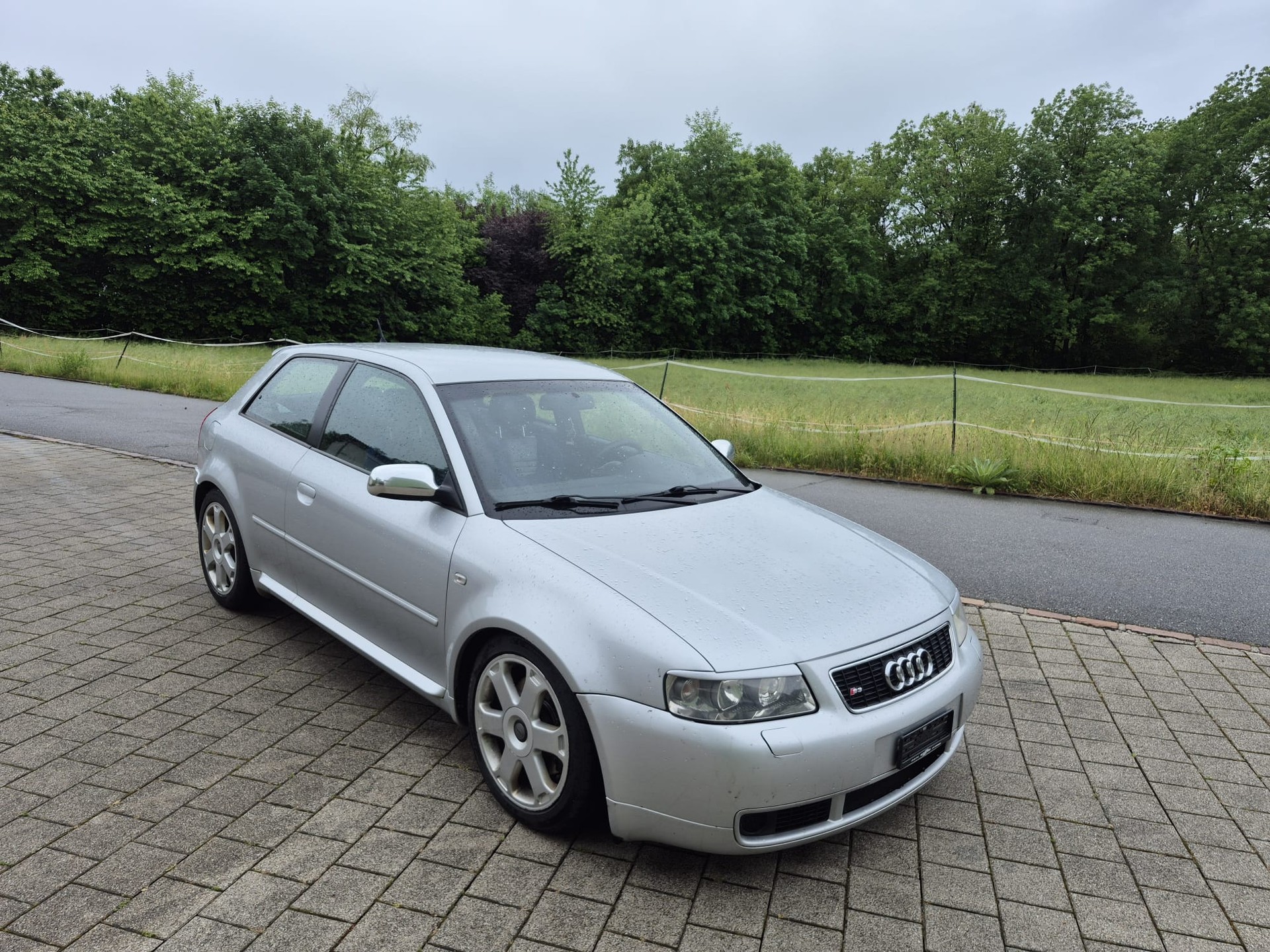 AUDI S3 quattro