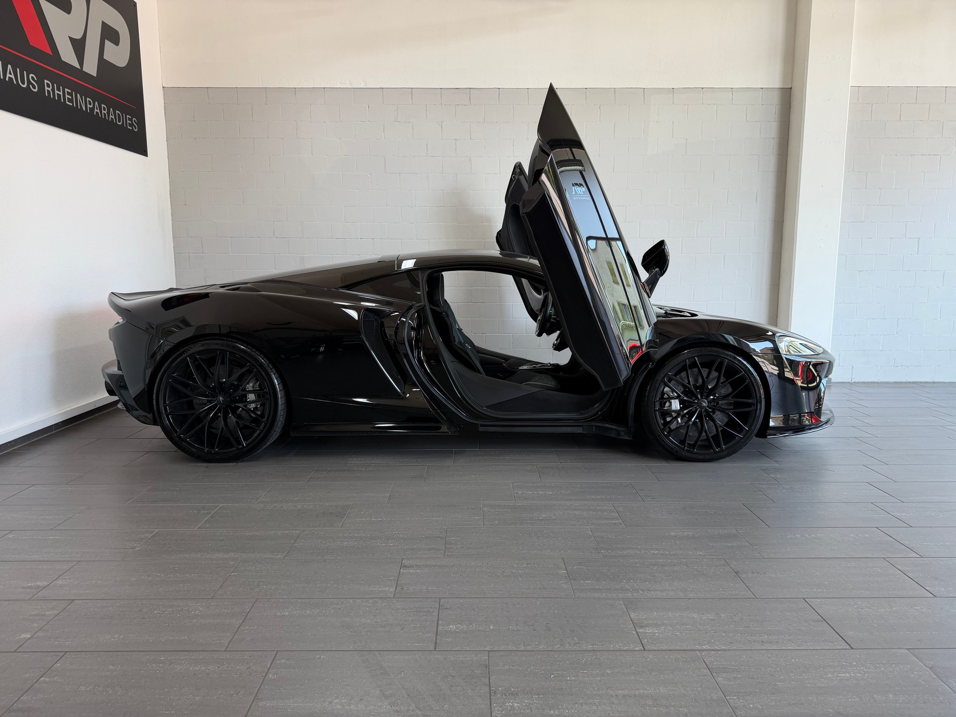 McLAREN GTS * Softclose * B&W * SportAGA * Lift * OnyxBlack * GratisServ. * Werksgarantie *-image-3
