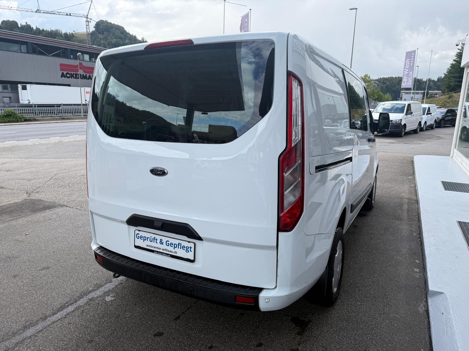 FORD Transit Custom Van 280 L1H1Trend-showroom-element-3