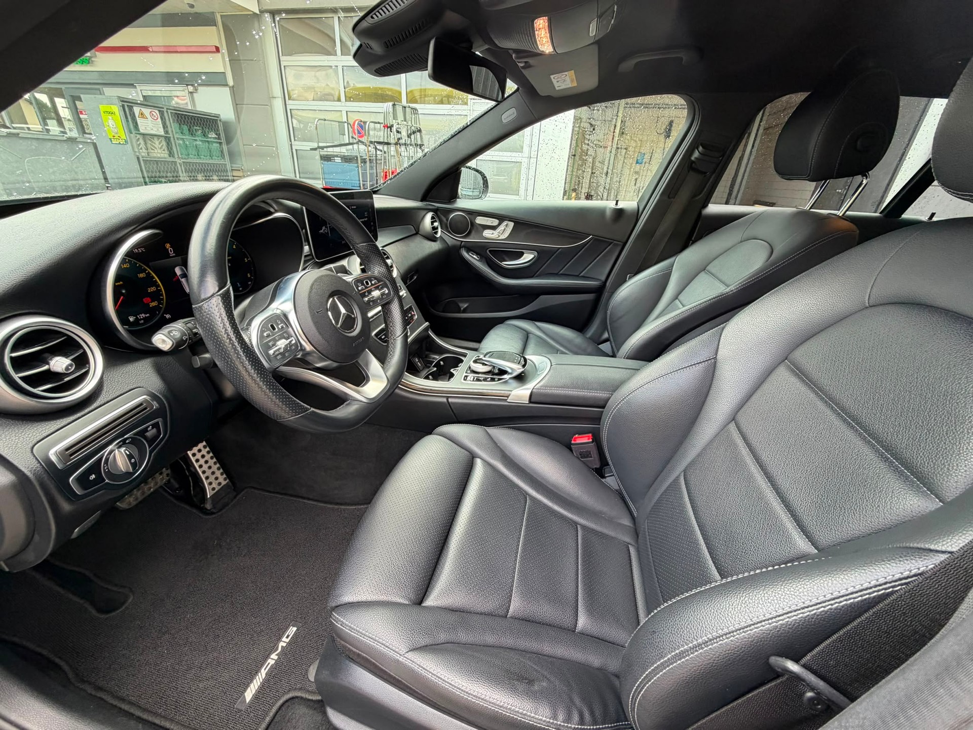 MERCEDES-BENZ C 220 d Swiss Star AMG Line 4M 9G-Tronic-image-11