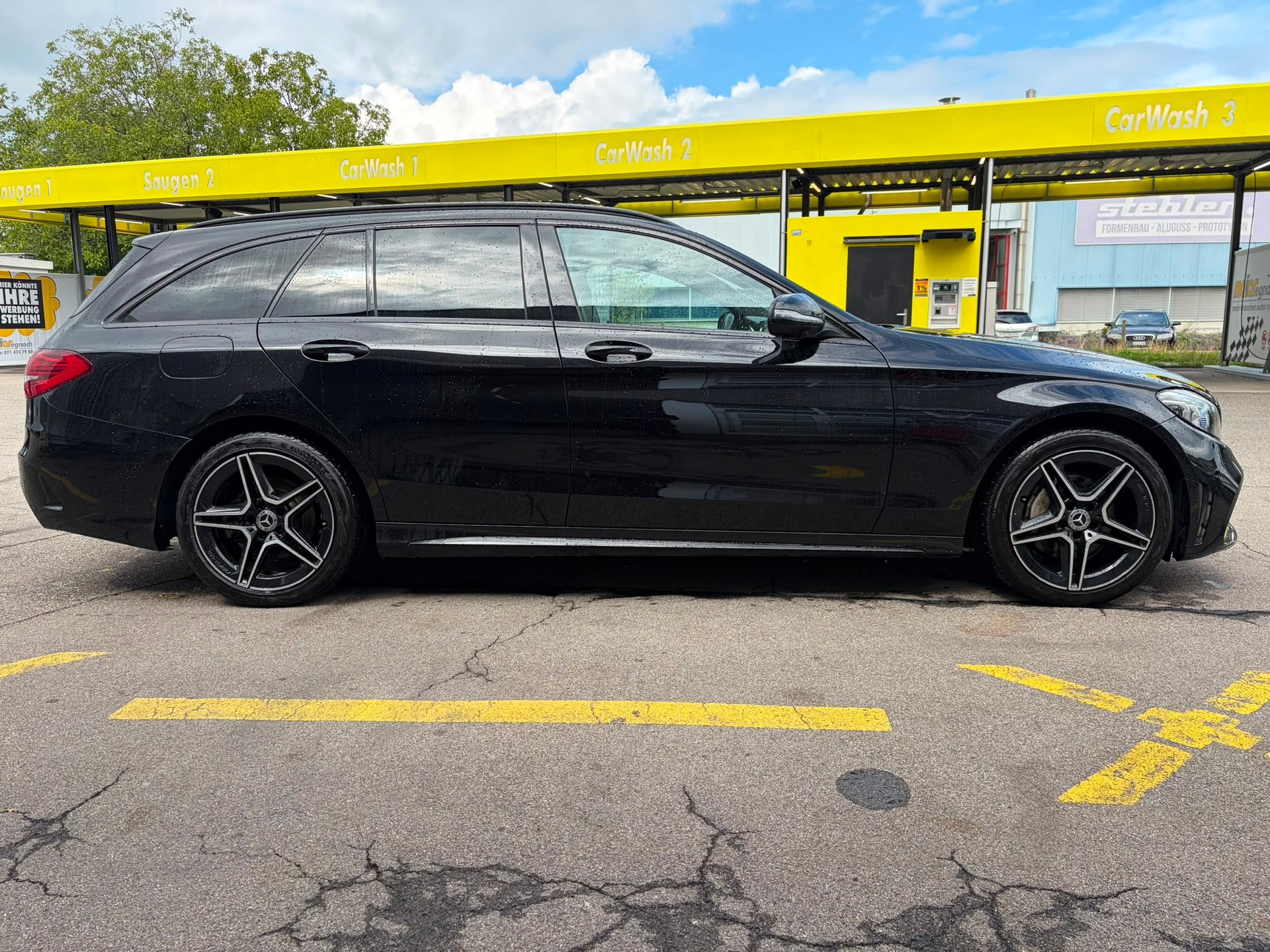 MERCEDES-BENZ C 220 d Swiss Star AMG Line 4M 9G-Tronic-image-3