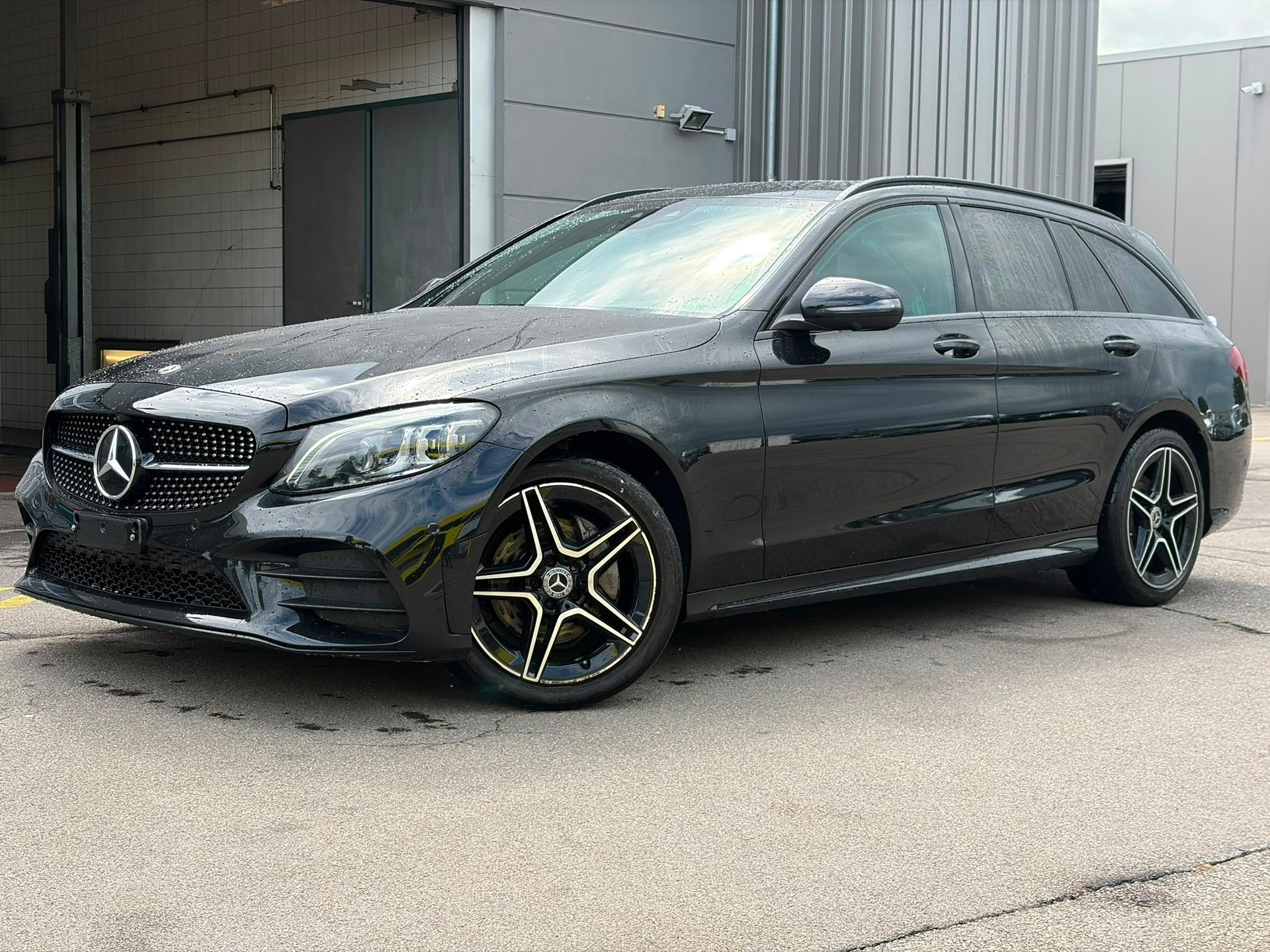 MERCEDES-BENZ C 220 d Swiss Star AMG Line 4M 9G-Tronic