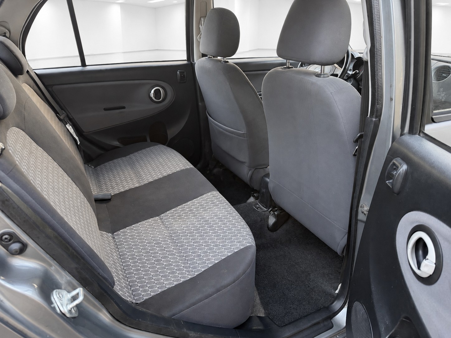 DAIHATSU Trevis 1.0-image-9