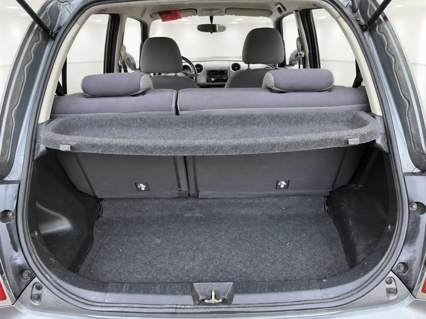 DAIHATSU Trevis 1.0-image-8