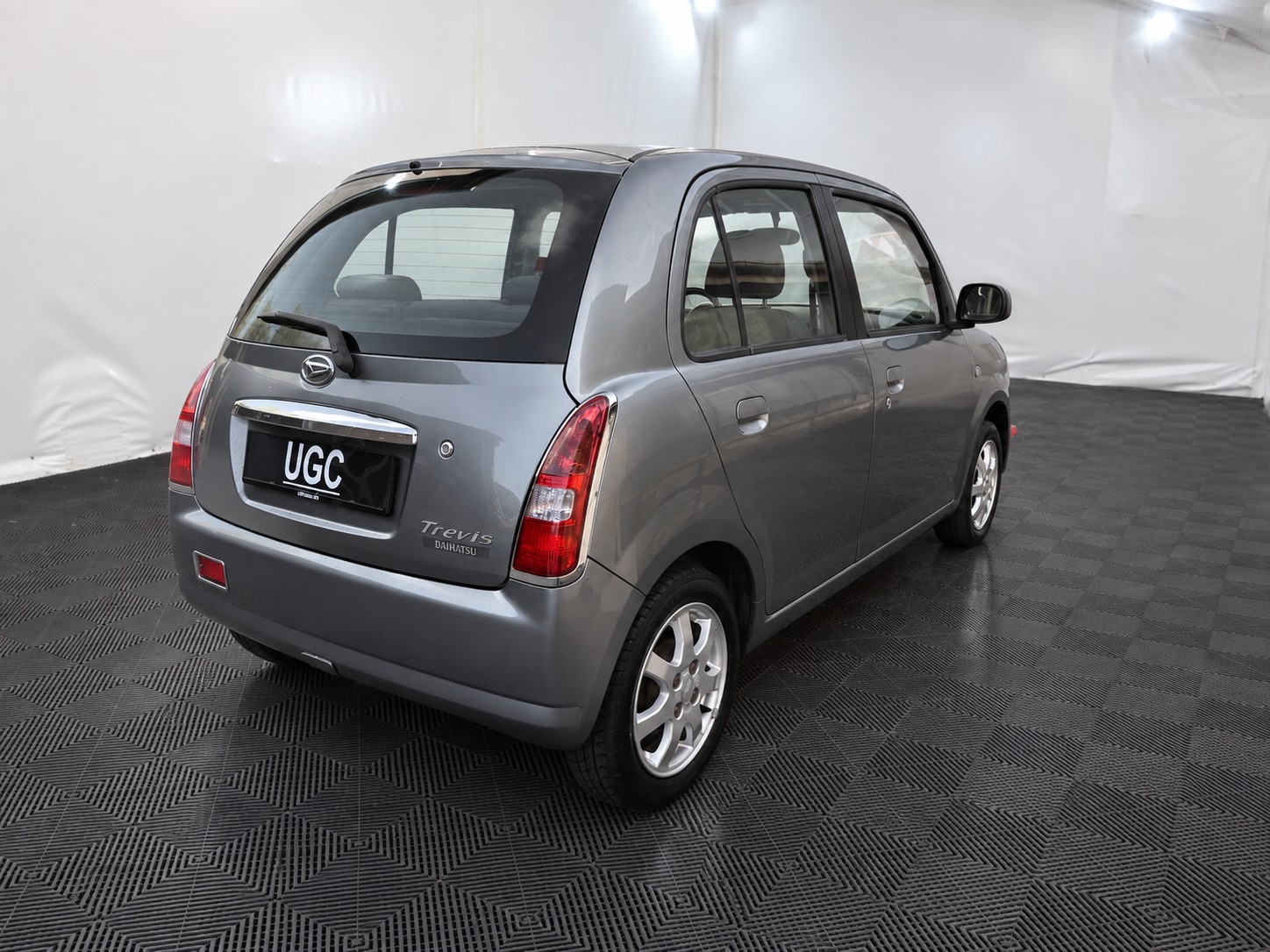 DAIHATSU Trevis 1.0-image-5