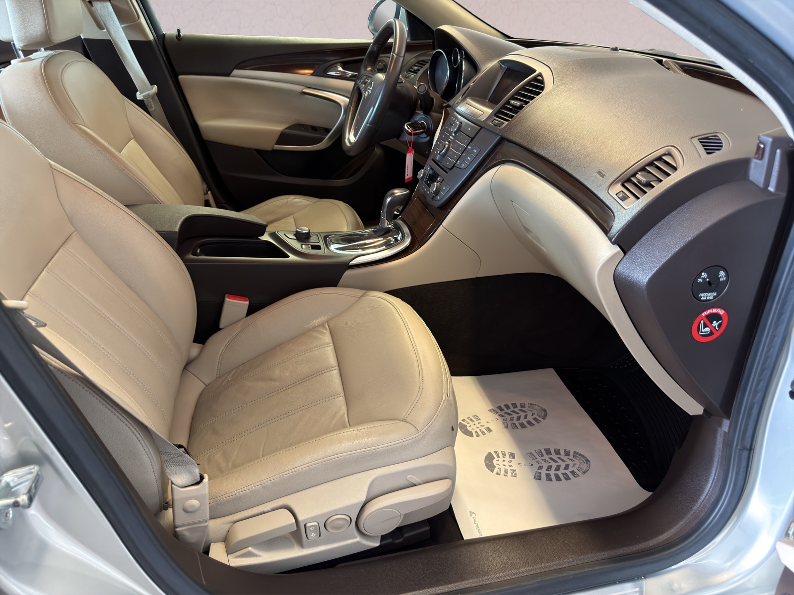 OPEL Insignia 2.0 Turbo Edition 4WD Automatic-image-10