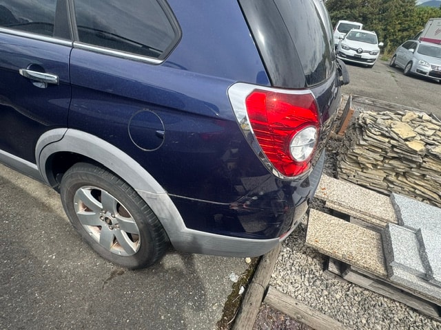 CHEVROLET Captiva 2.0 VCDi LS 4WD-image-4