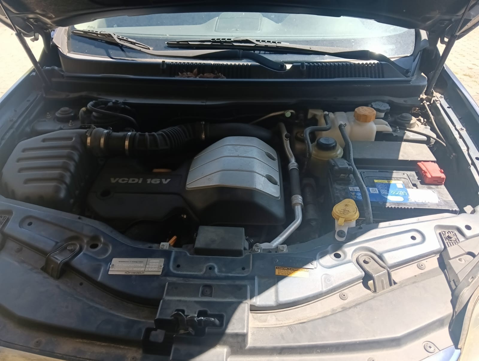 CHEVROLET Captiva 2.0 VCDi LS 4WD-image-12