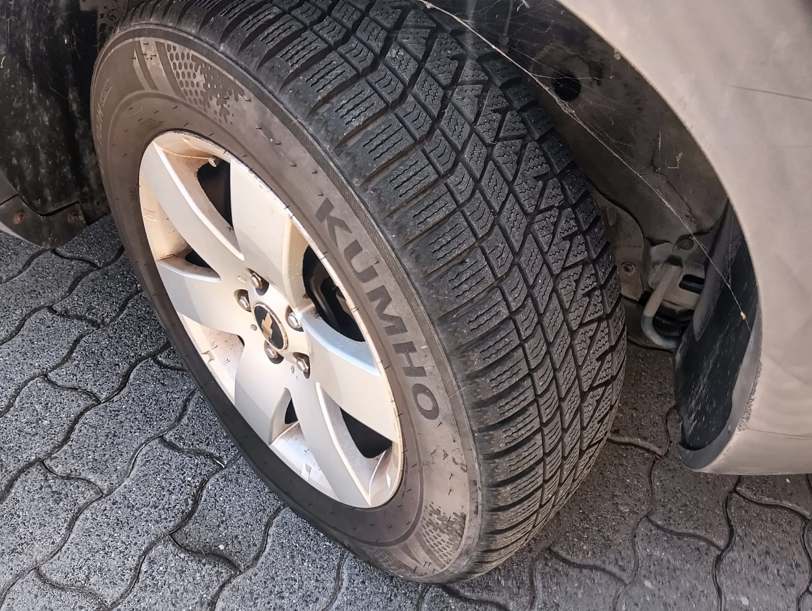 CHEVROLET Captiva 2.0 VCDi LS 4WD-image-7