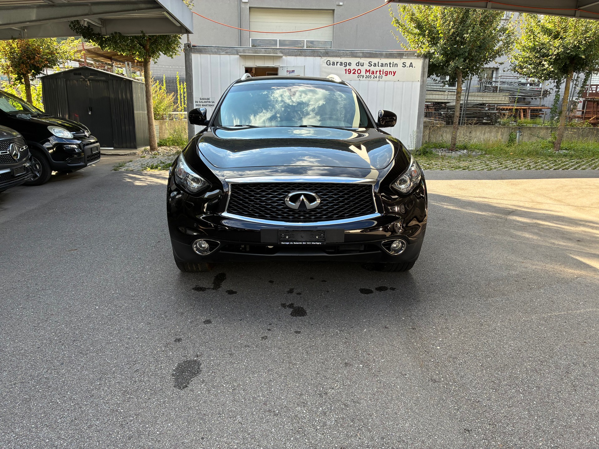 INFINITI QX70 3.7 S Premium AWD Automatic