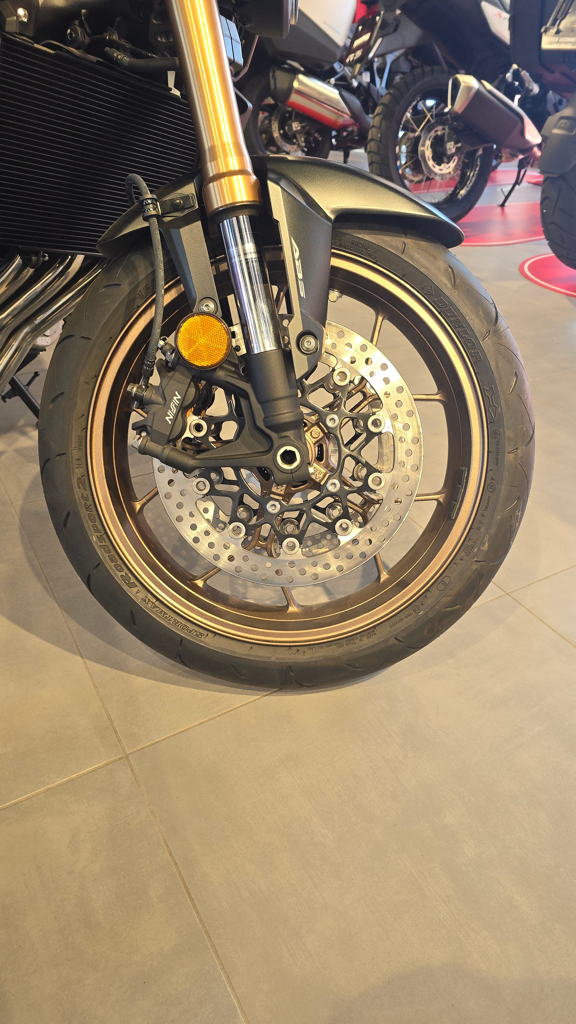 HONDA CB 650 R E-Clutch-image-15