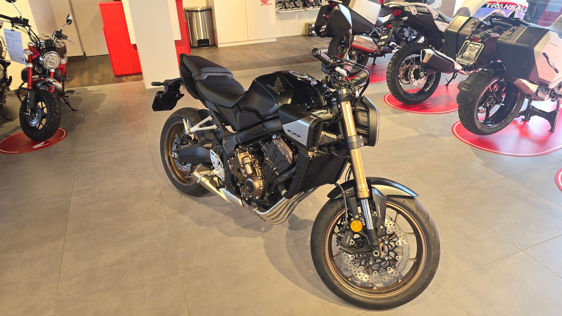 HONDA CB 650 R E-Clutch-image-2