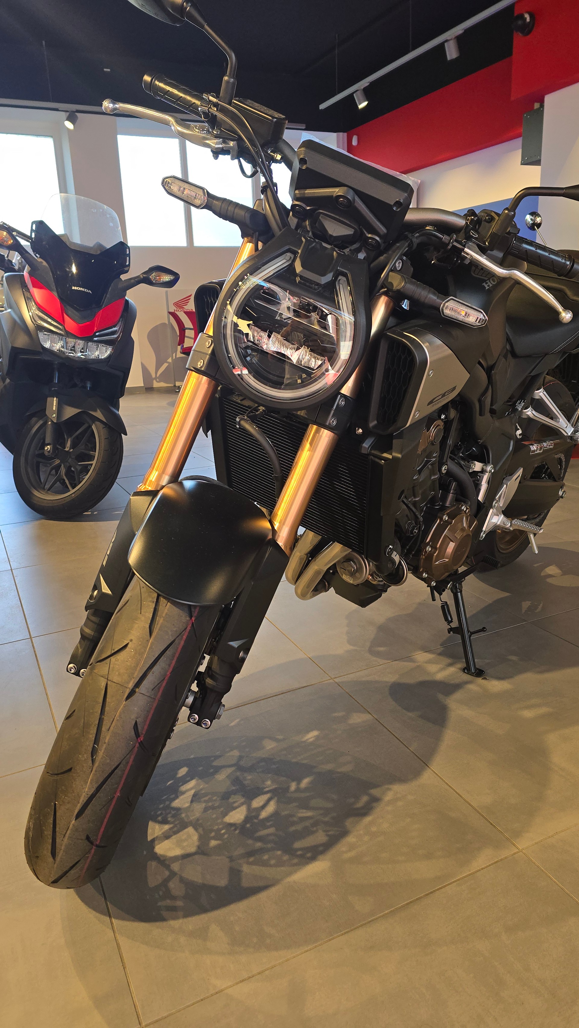 HONDA CB 650 R E-Clutch-image-1