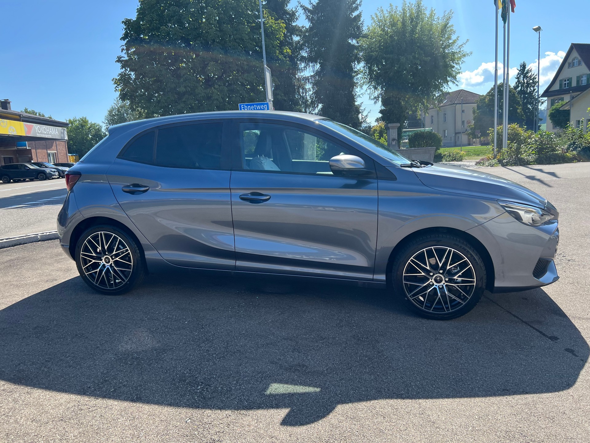 MG 3 1.5 Hybrid Luxury Aut.-image-8