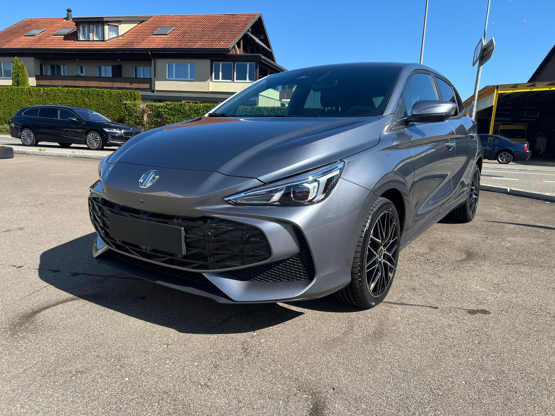 MG 3 1.5 Hybrid Luxury Aut.-showroom-element-2