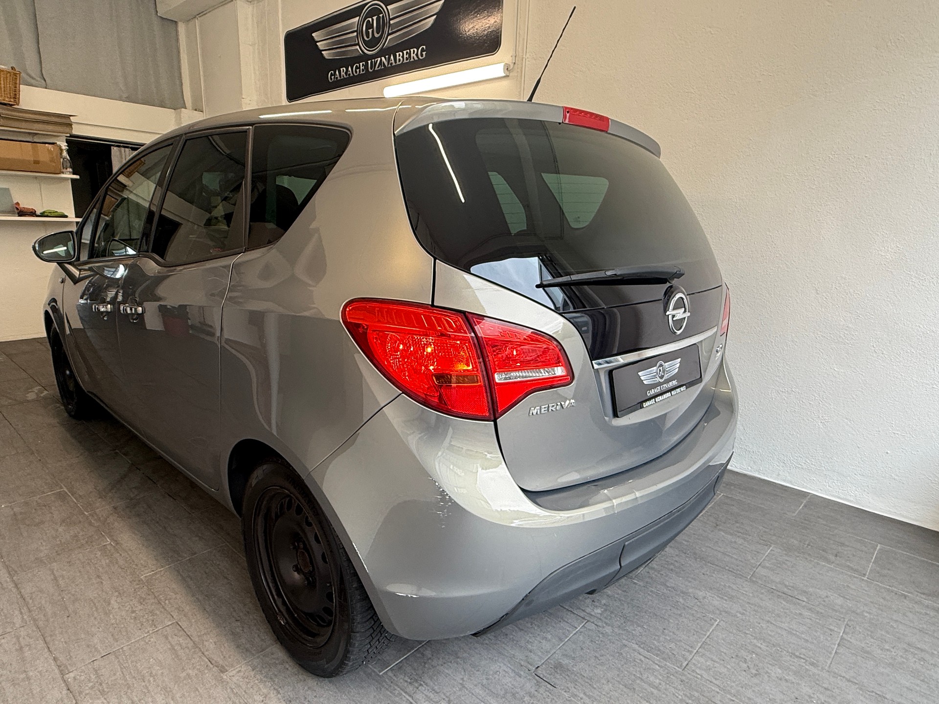 OPEL Meriva 1.7 CDTi Cosmo Automatic Sitzheizung / Lenkradheizung / 8 fach Bereift-showroom-element-2