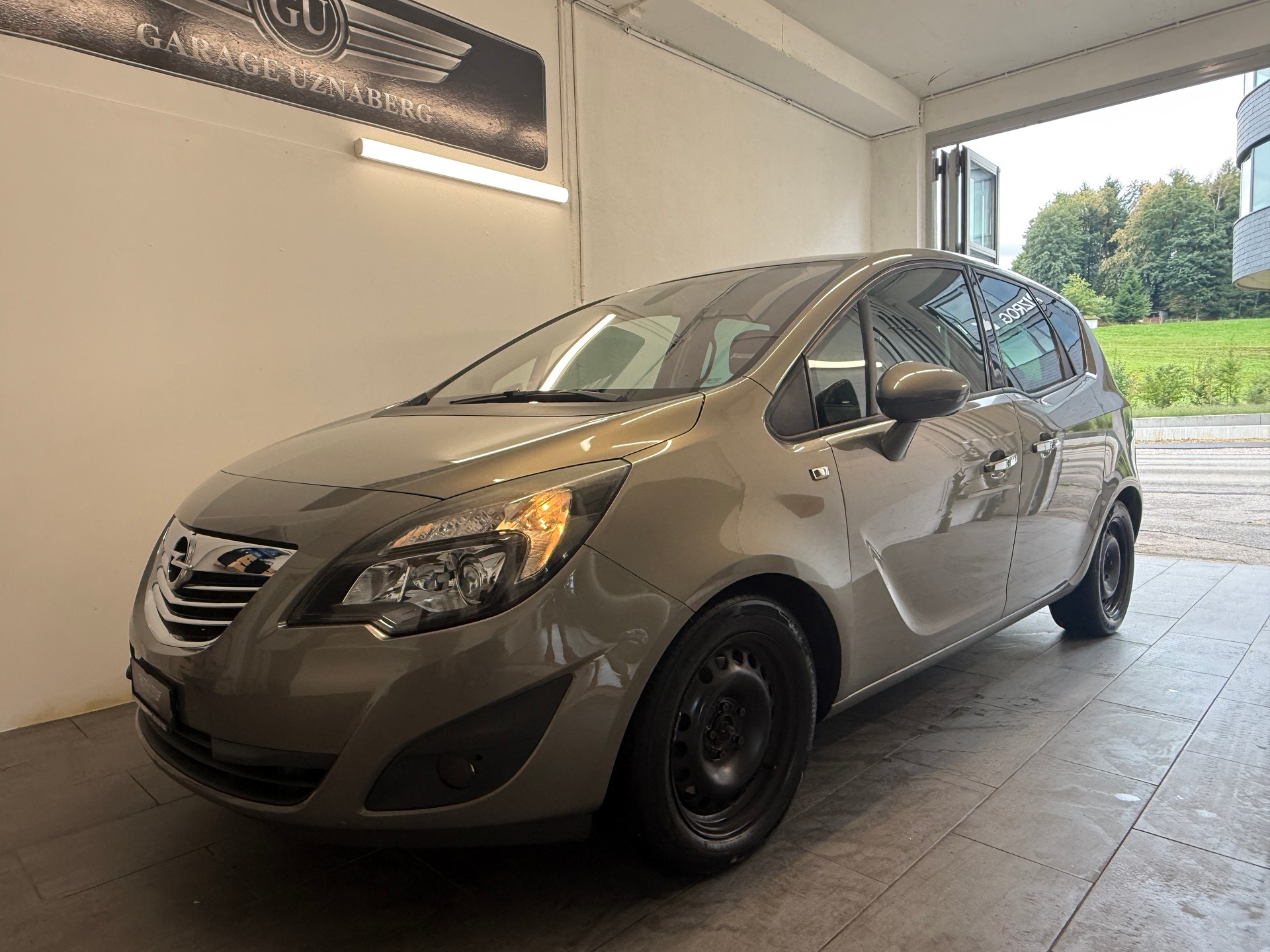OPEL Meriva 1.7 CDTi Cosmo Automatic Sitzheizung / Lenkradheizung / 8 fach Bereift
