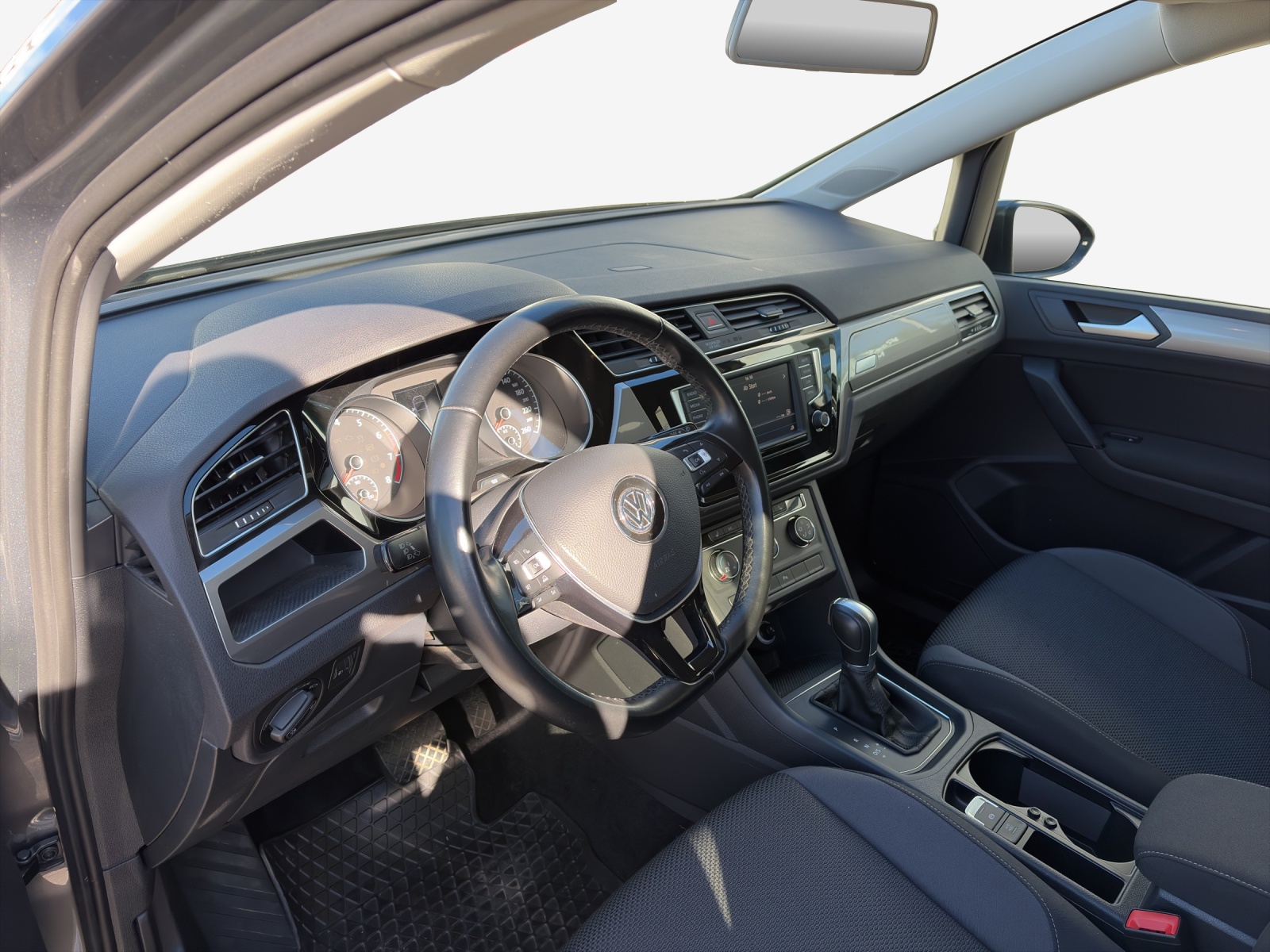 VW Touran 1.4 TSI BlueMotion Technology Trendline DSG-image-9