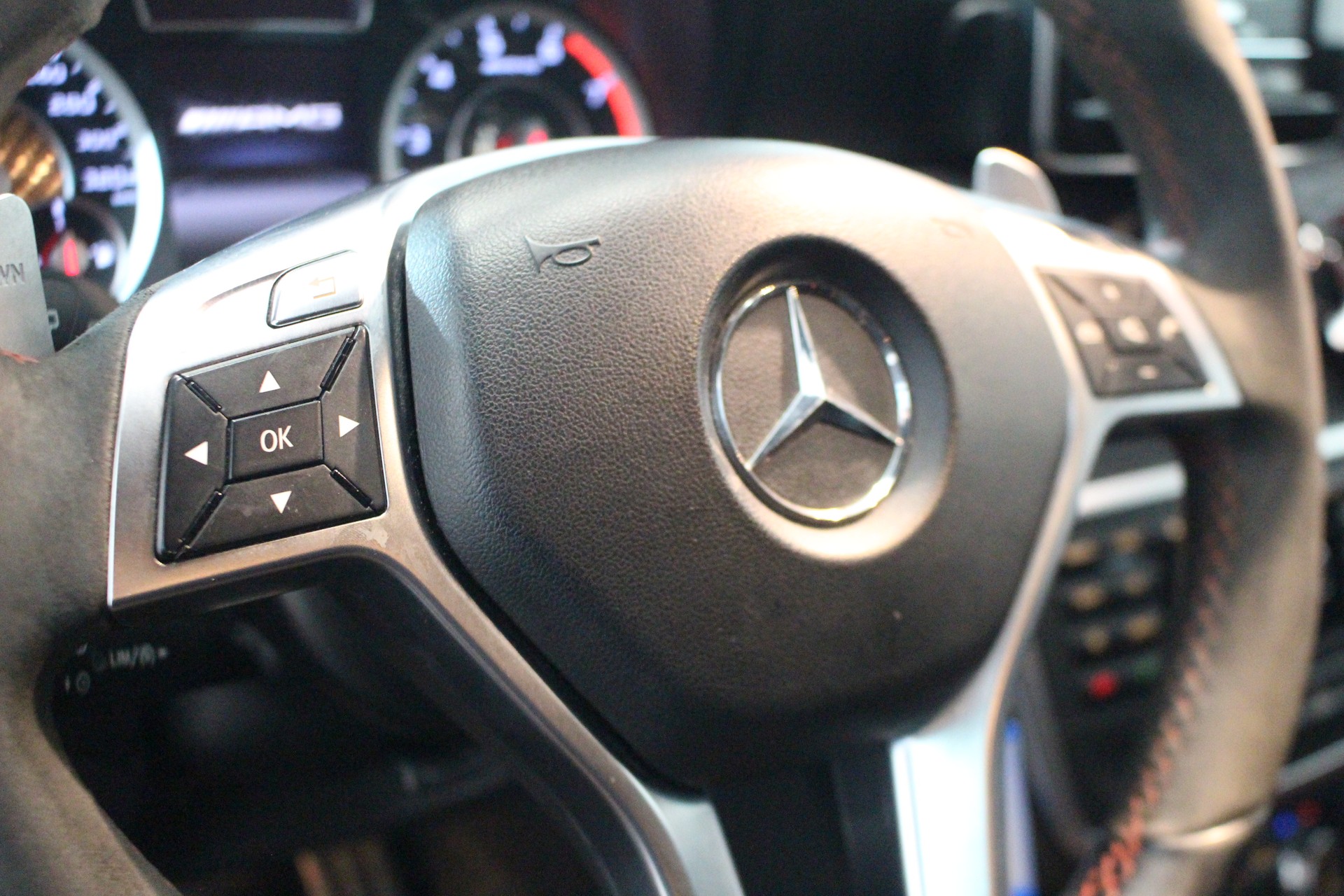 MERCEDES-BENZ A 45 AMG 4m-image-14