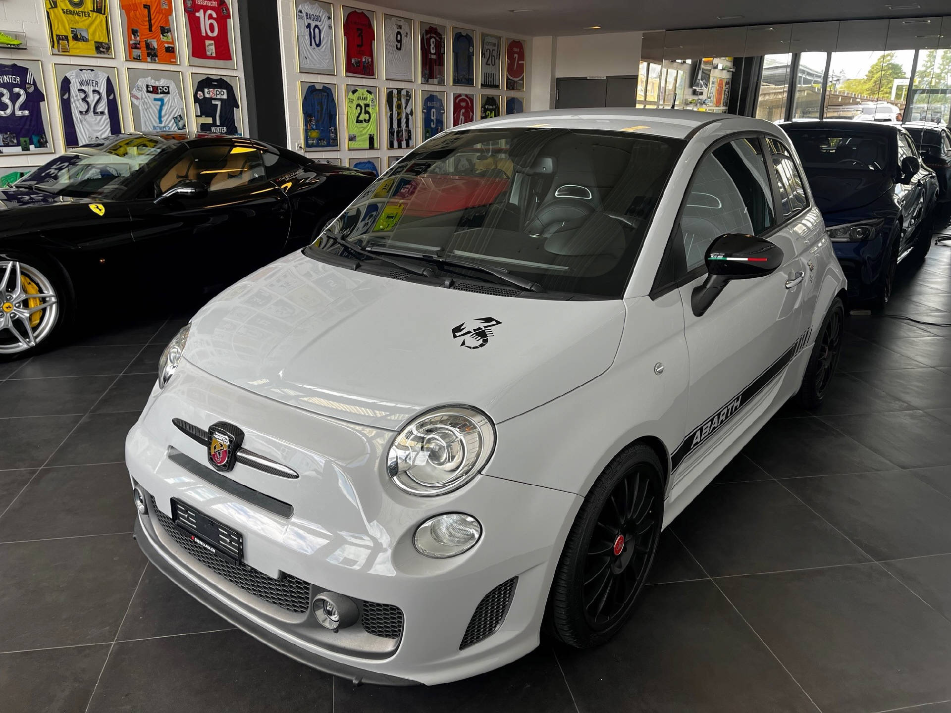 FIAT 595 Abarth 1.4 T-Jet 160 Turismo-showroom-element-3