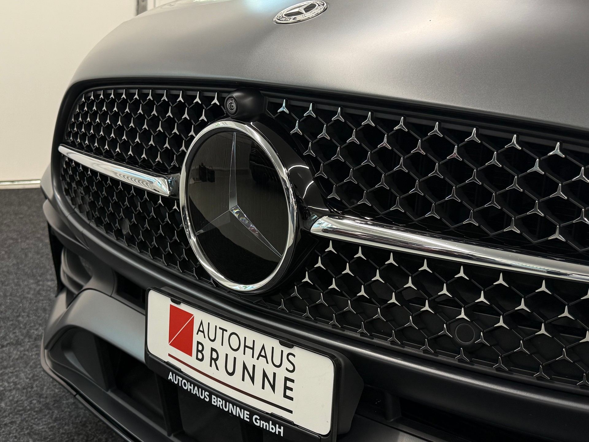 MERCEDES-BENZ C 220 d 4Matic Swiss Star AMG LINE-image-14