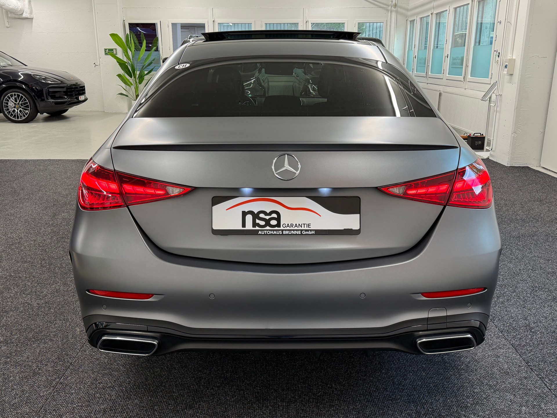 MERCEDES-BENZ C 220 d 4Matic Swiss Star AMG LINE-image-9