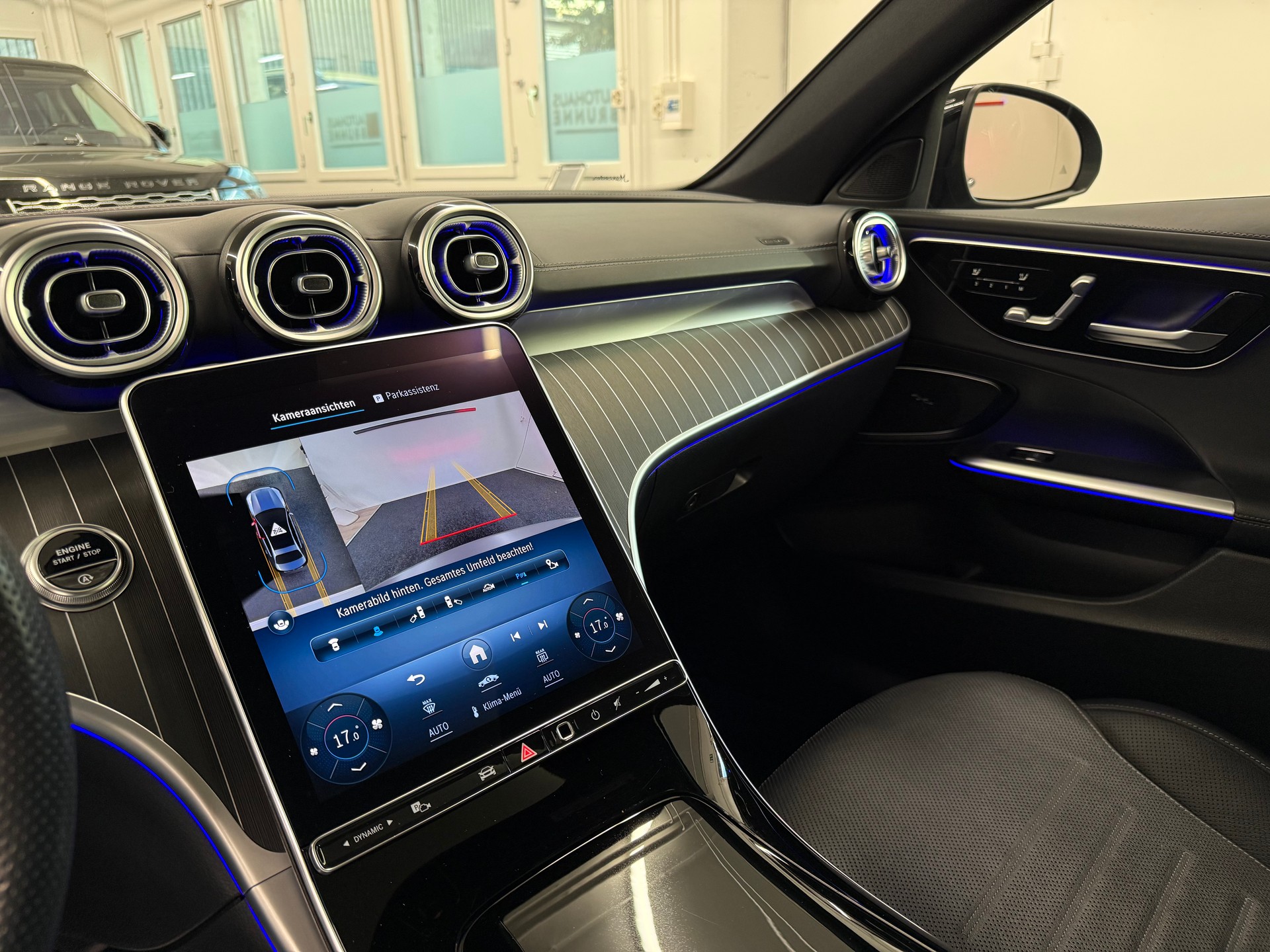MERCEDES-BENZ C 220 d 4Matic Swiss Star AMG LINE-image-24