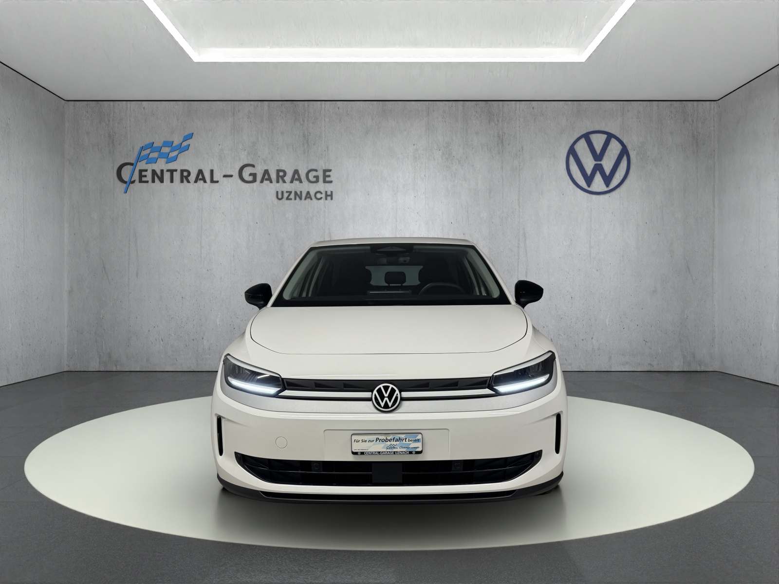 VW ID.Polo 52 kWh Life Edition One-showroom-element-1