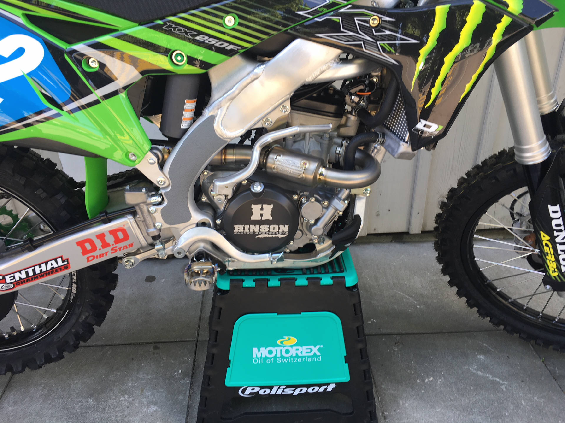 KAWASAKI KX250F mieten Fr.280.-/Tag-image-7