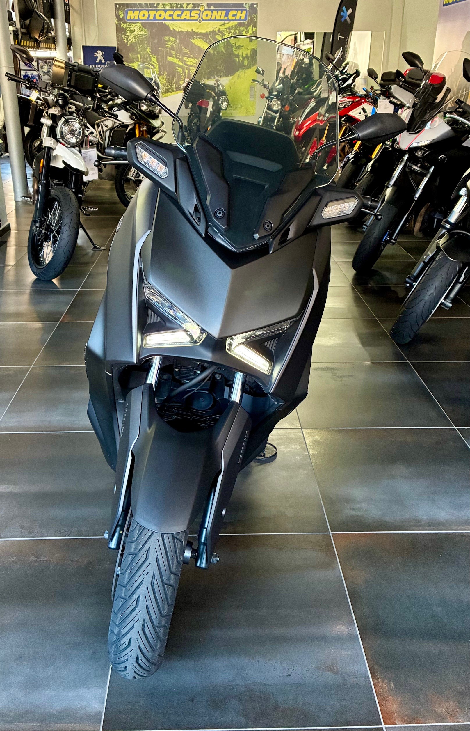 YAMAHA X-Max 300-image-1