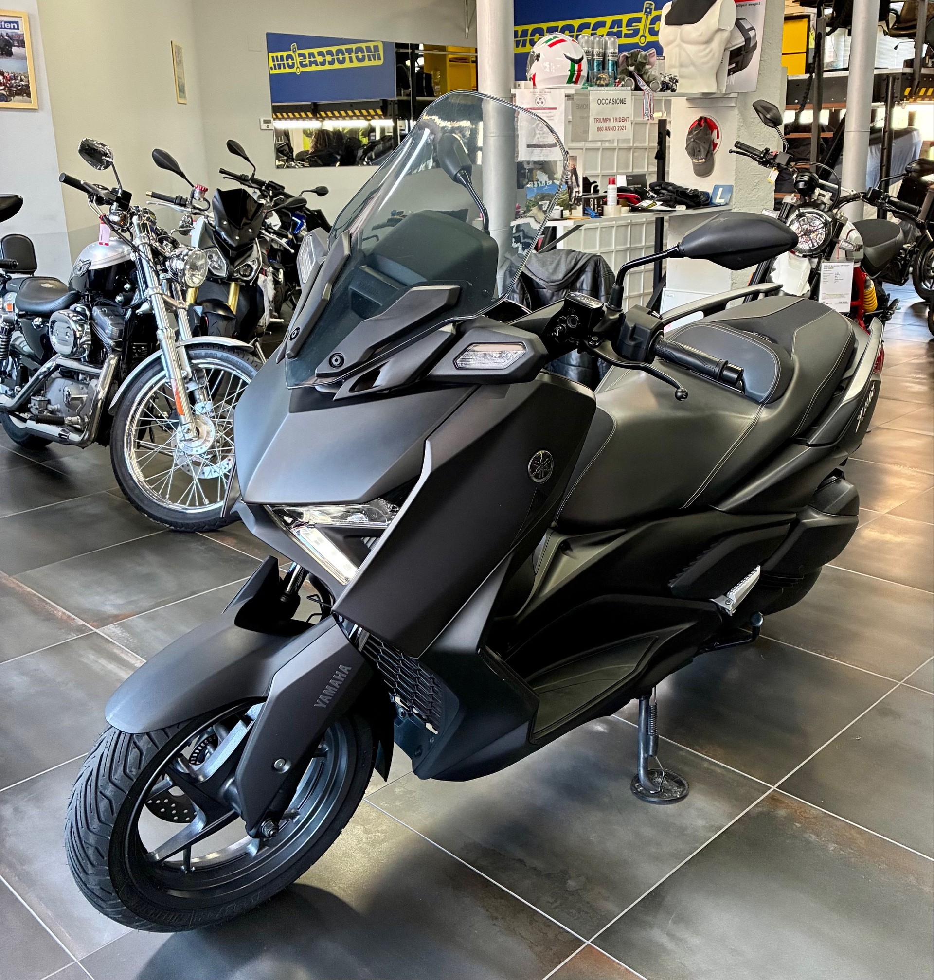 YAMAHA X-Max 300-image-2