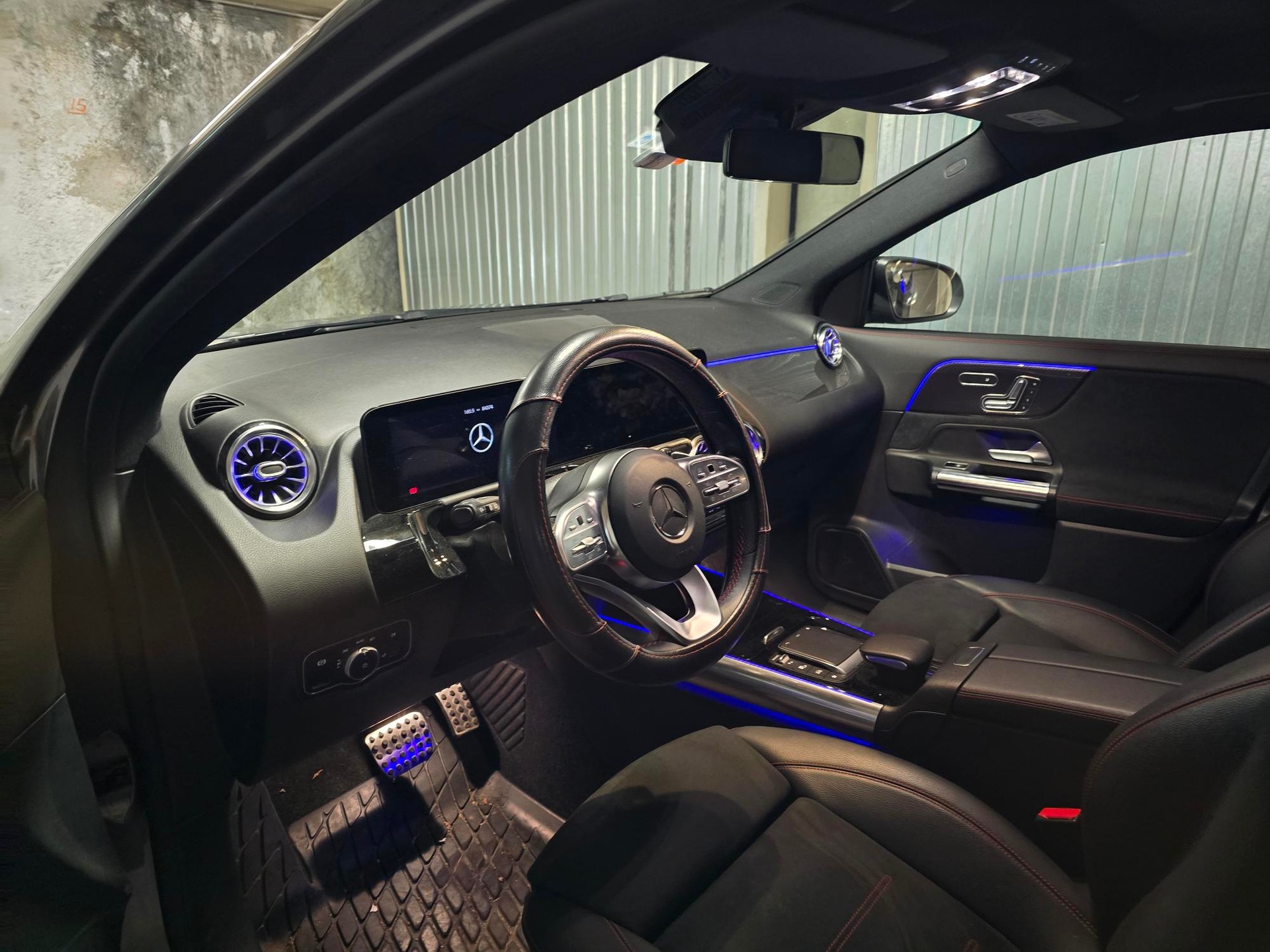 MERCEDES-BENZ GLA 250 4Matic AMG Line 8G-DCT