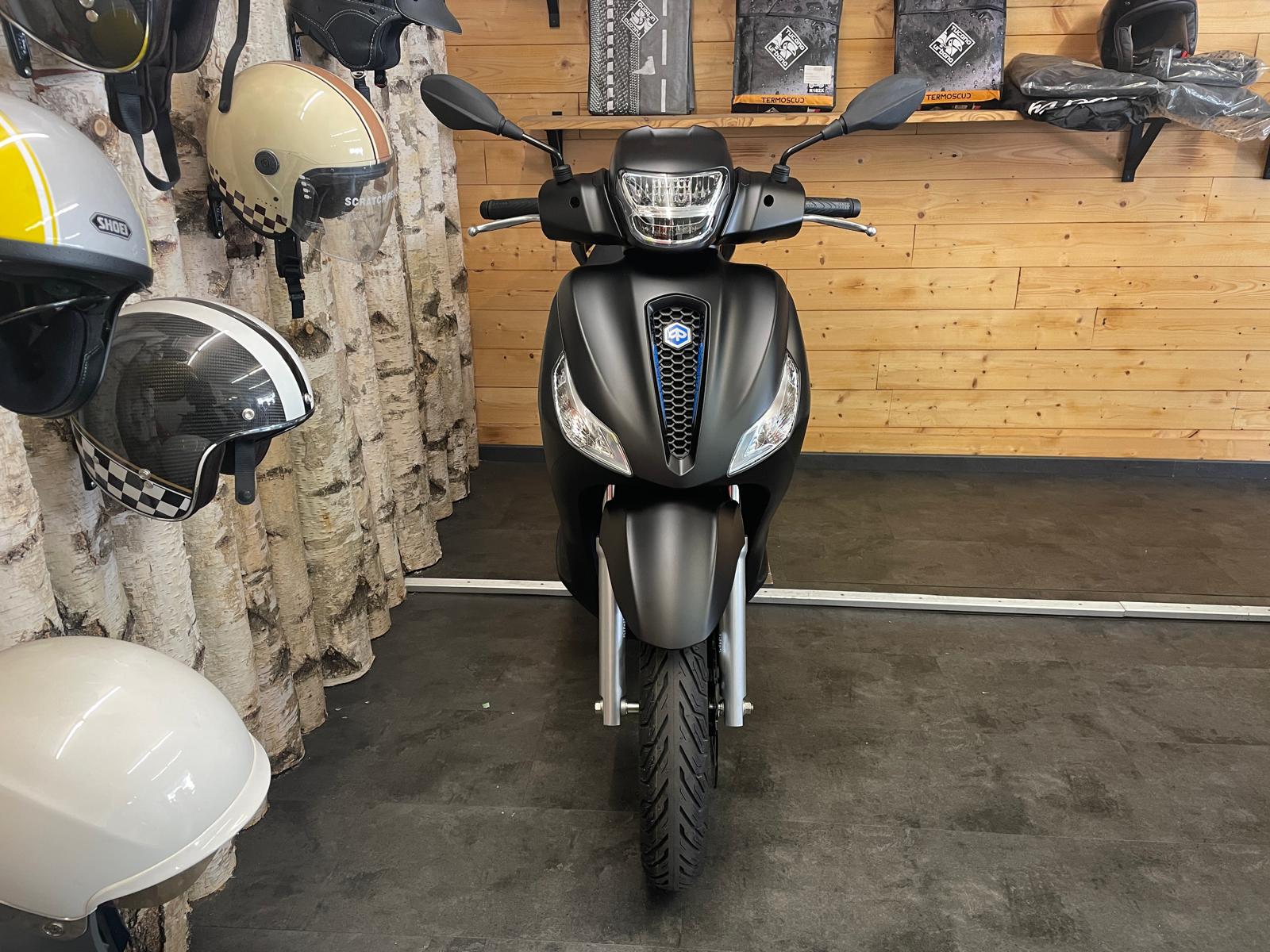 PIAGGIO Medley 125 Sport-image-2