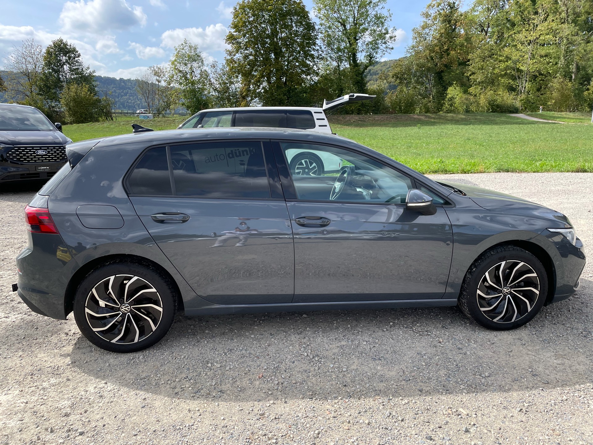 VW Golf 1.5 TSI ACT Life-showroom-element-3