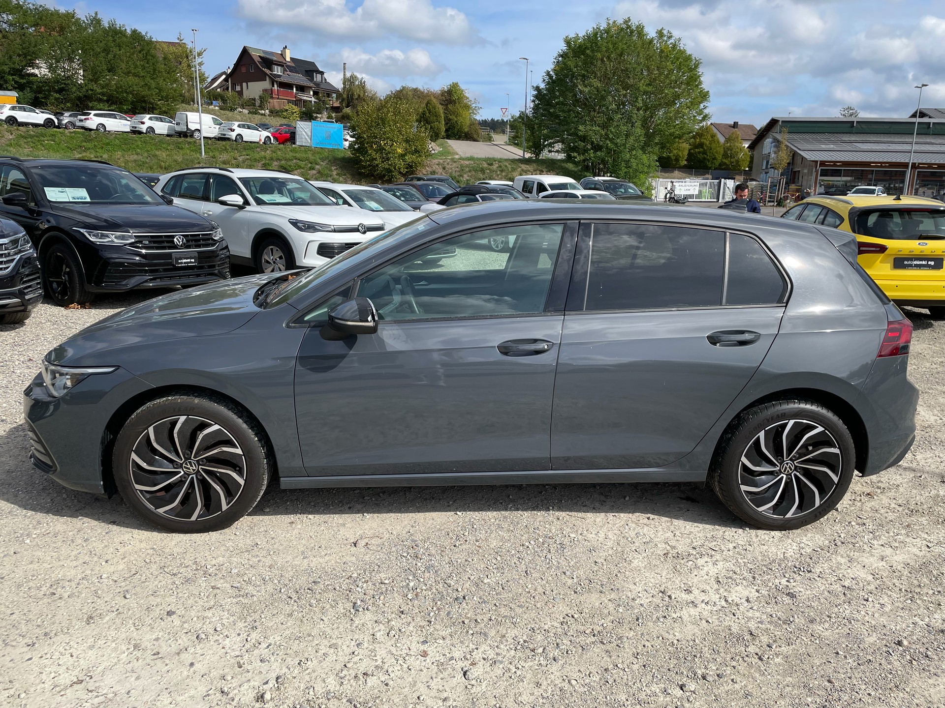 VW Golf 1.5 TSI ACT Life-image-7