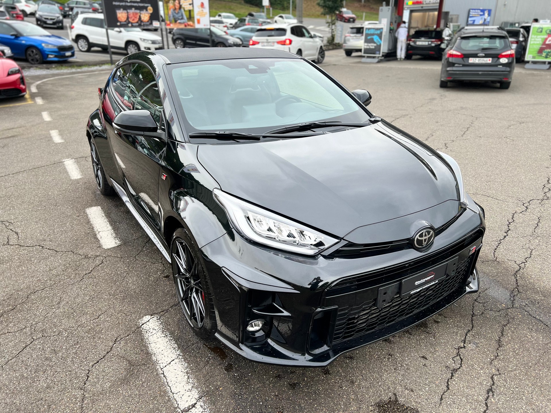 TOYOTA Yaris 1.6 GR Sport ( Circuit Paket )-showroom-element-1