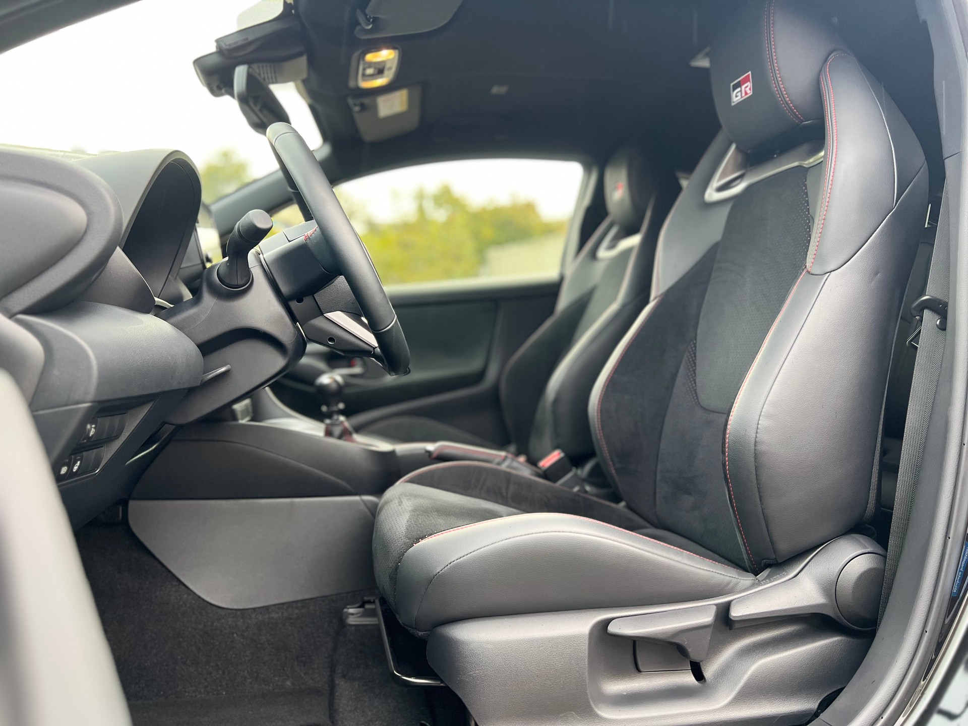 TOYOTA Yaris 1.6 GR Sport ( Circuit Paket )-image-11
