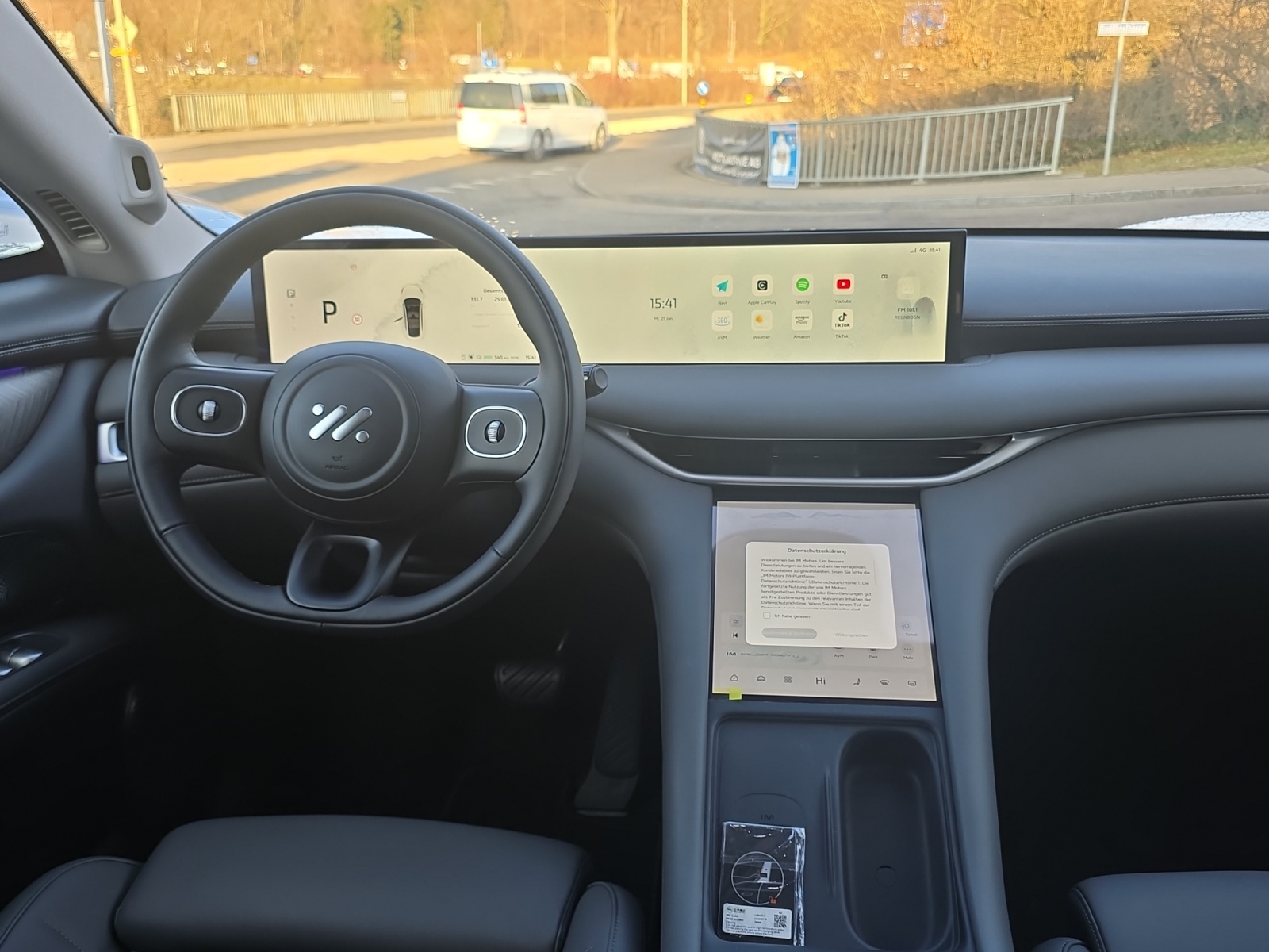 MG IM6 100 kWh Performance 21 4WD-image-5