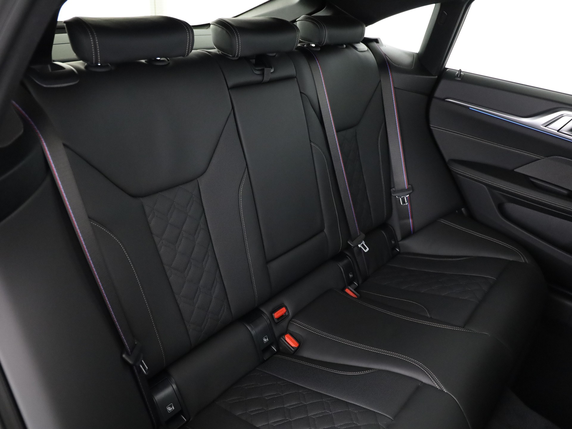 BMW i4 M60 M Sport Pro-image-14